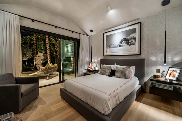 $4,900,000 | 967 Northeast 78th Street, Miami, FL 33138