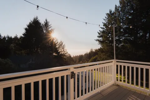 $699,000 | 520 Redwood Road, Whitethorn, CA 95589