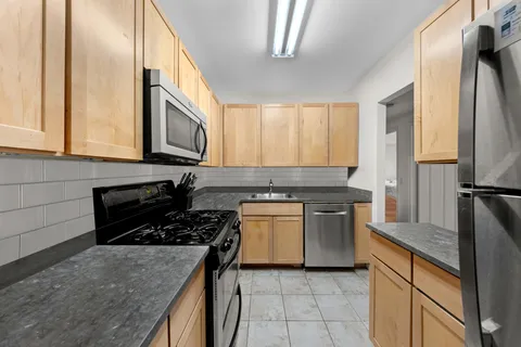 $4,500 | 163 St Nicholas Avenue, Unit 4H | Harlem