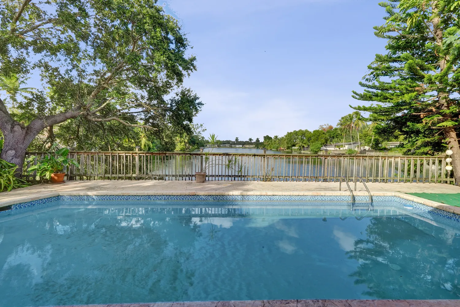 $3,500 | 5551 Southwest 57th Street, Fort Lauderdale, FL 33312