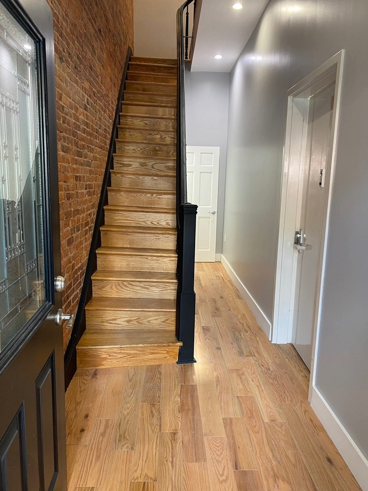 465 6th Avenue, Unit 2 Brooklyn, NY 11215 - Photo 9 of 10 a view of entryway