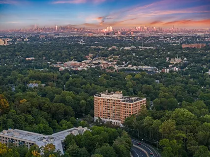 $694,000 | 616 South Orange Avenue, Unit Skyhouse 4, Maplewood, NJ 07040