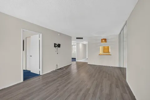 $225,000 | 4501 Northeast 21st Avenue, Unit 208, Fort Lauderdale, FL 33308