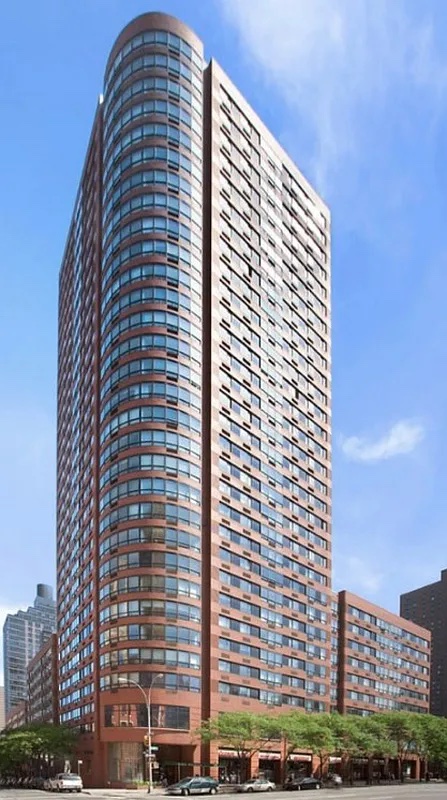 200 East 94th Street, Unit 2617 Manhattan, NY 10128 - Photo 19 of 21