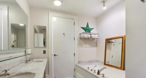 $1,795,000 | 30 Main Street, Unit 10D | DUMBO