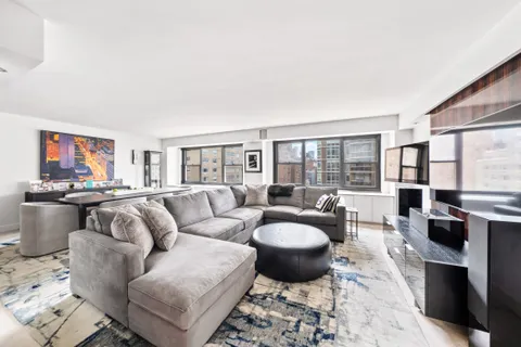 $799,000 | 205 East 63rd Street, Unit 11EF | Lenox Hill
