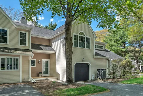 $850,000 | 160 Pine Street, Unit 16, Auburndale, MA 02466