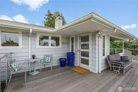 $1,050,000 | 10417 76th Avenue South, Seattle, WA 98178