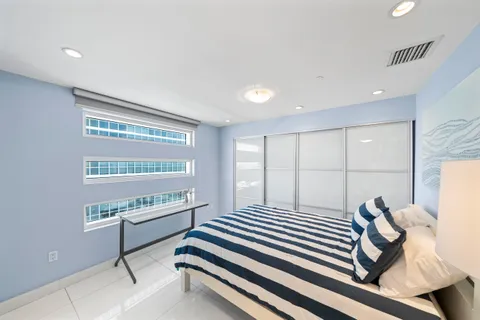 $5,199,000 | 1040 Biscayne Boulevard, Unit 4403, Miami, FL 33132