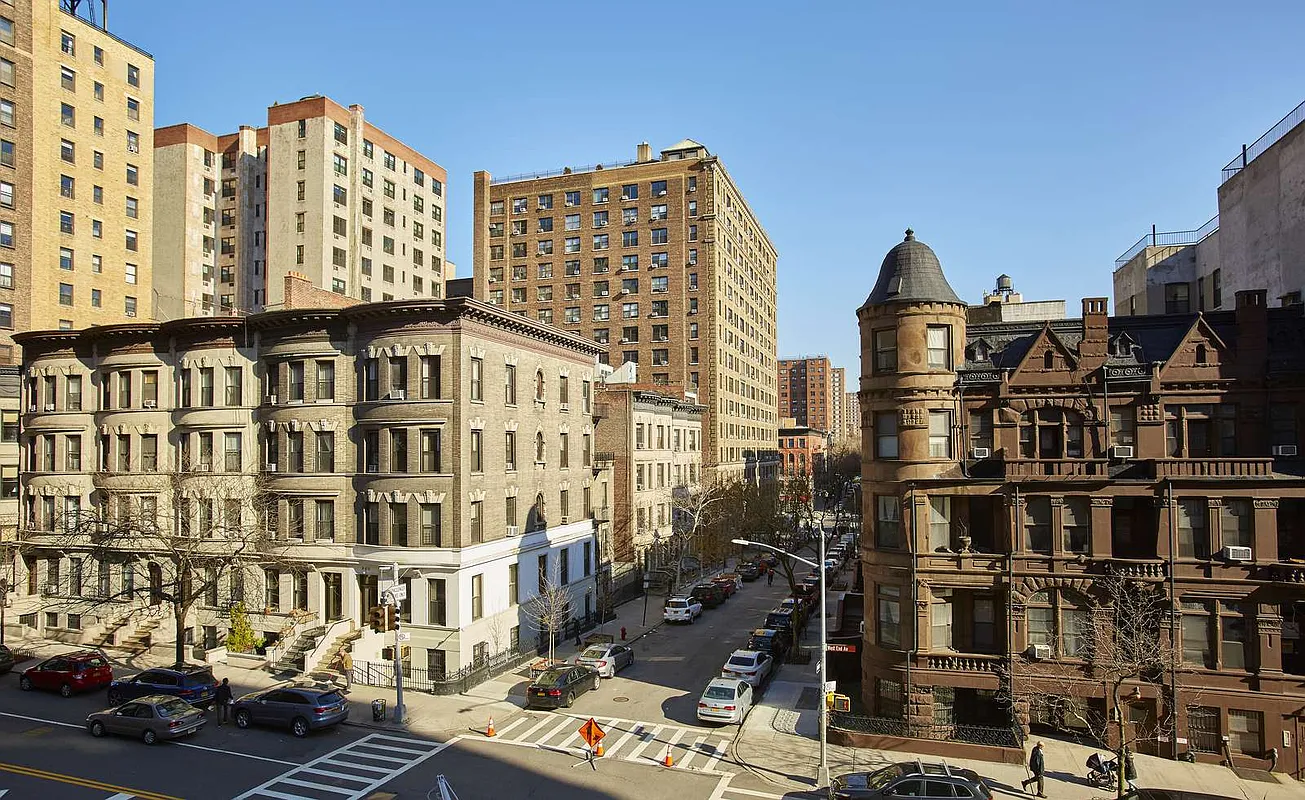 855 West End Avenue, Unit 4B Manhattan, NY 10025 - Photo 11 of 13 a view of a large building