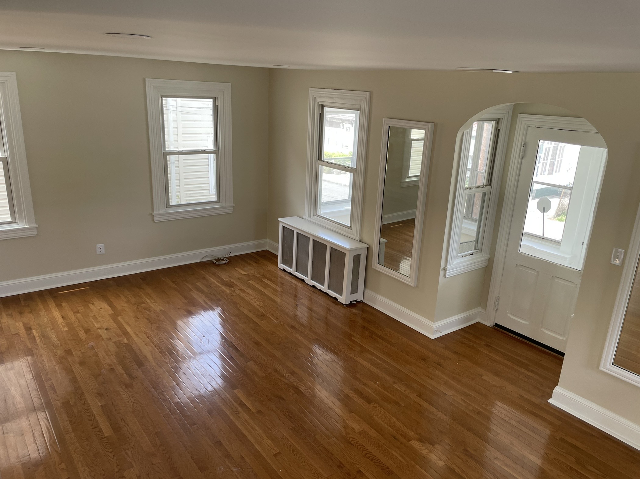 201 Simpson Road Ardmore, PA 19003 - Photo 4 of 36