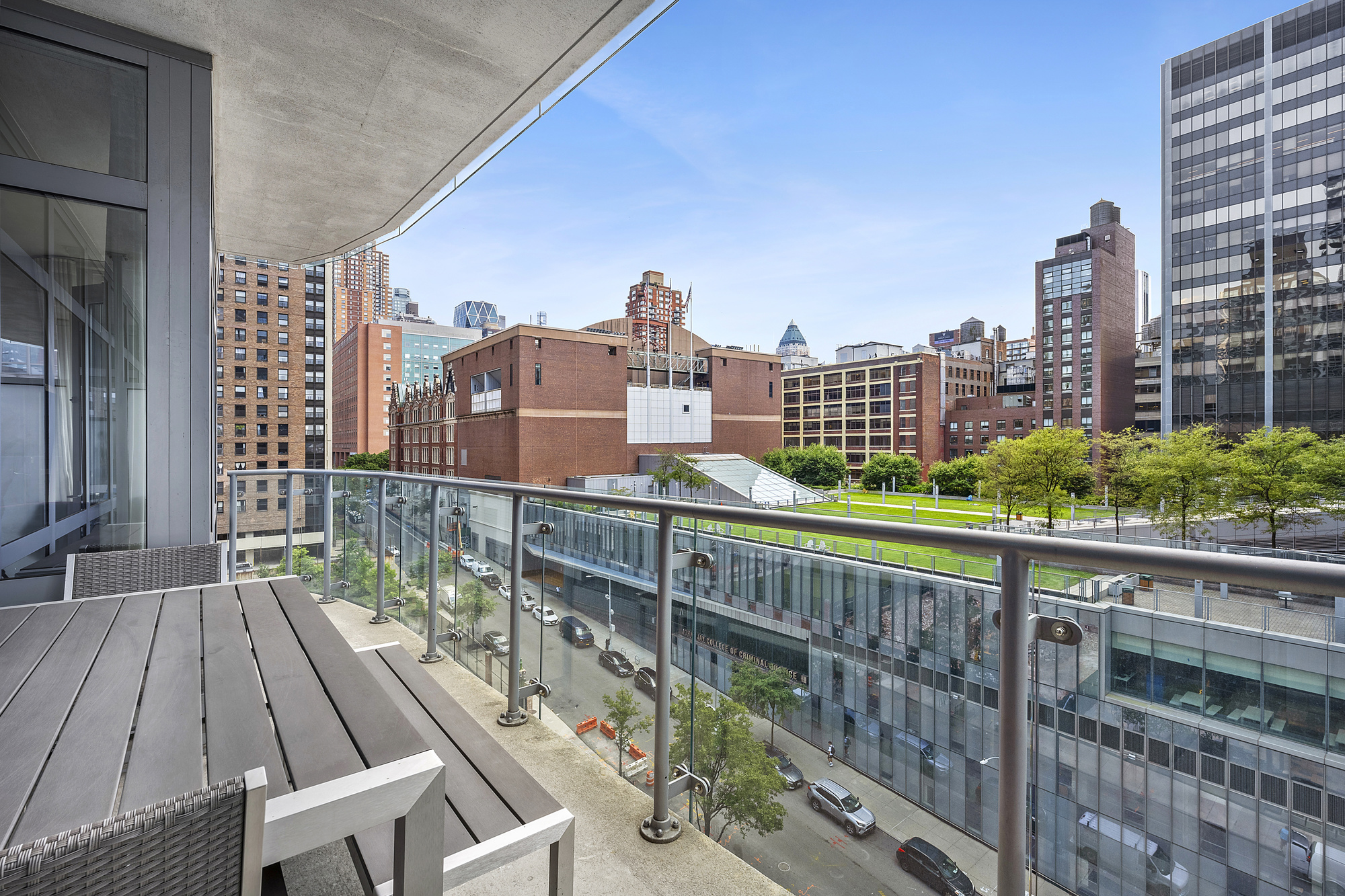 555 West 59th Street, Unit 9E Manhattan, NY 10019 - Photo 9 of 17