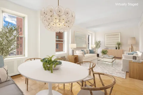 $895,000 | 156 East 79th Street, Unit 9C | Upper East Side