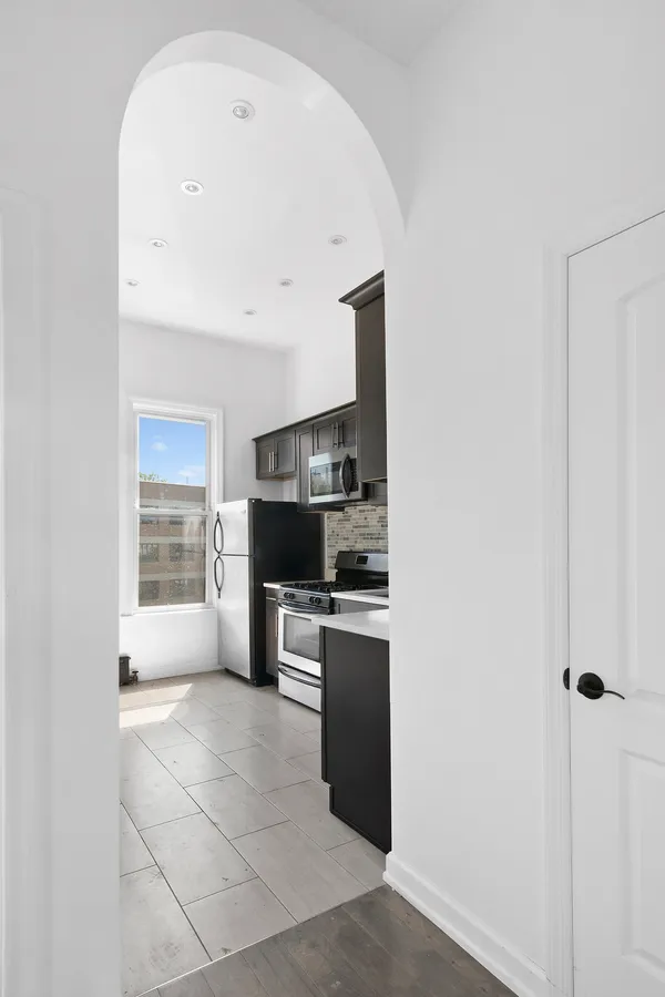 $4,300 | 151 Leonard Street, Unit 4 | Williamsburg