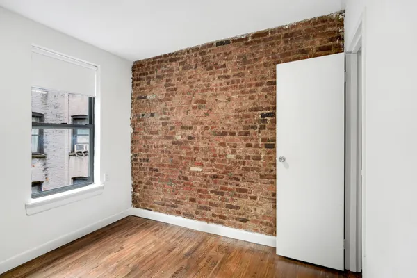 $3,300 | 214 East 82nd Street, Unit 22 | Upper East Side
