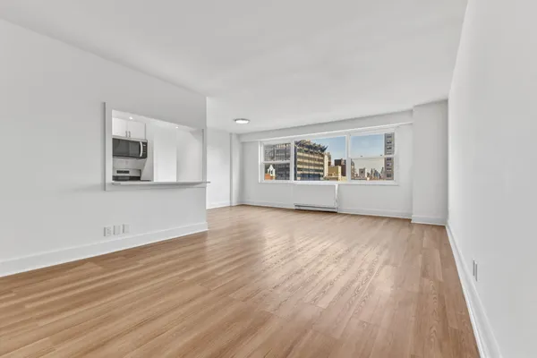 $1,075,000 | 400 East 54th Street, Unit 24E | Sutton Place