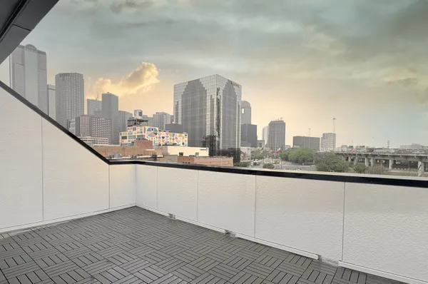 $789,900 | 2401 Canton Street, Unit 1005, Dallas, TX 75201
