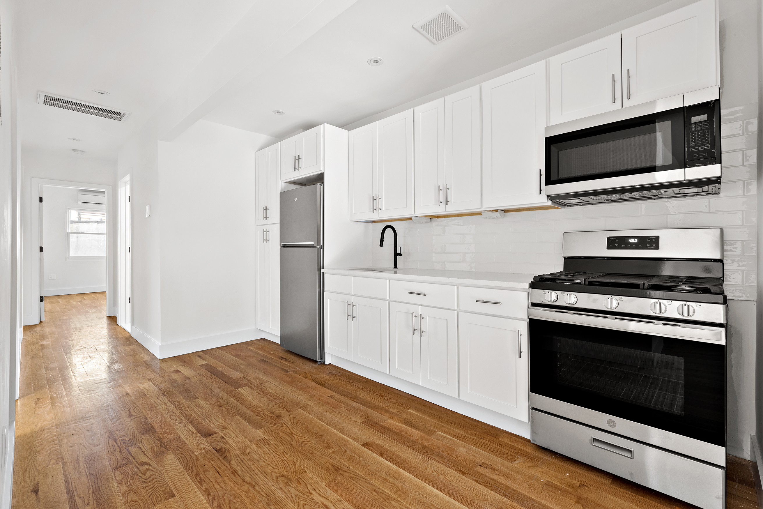 369 Kosciuszko Street Brooklyn, NY 11221 - Photo 15 of 17