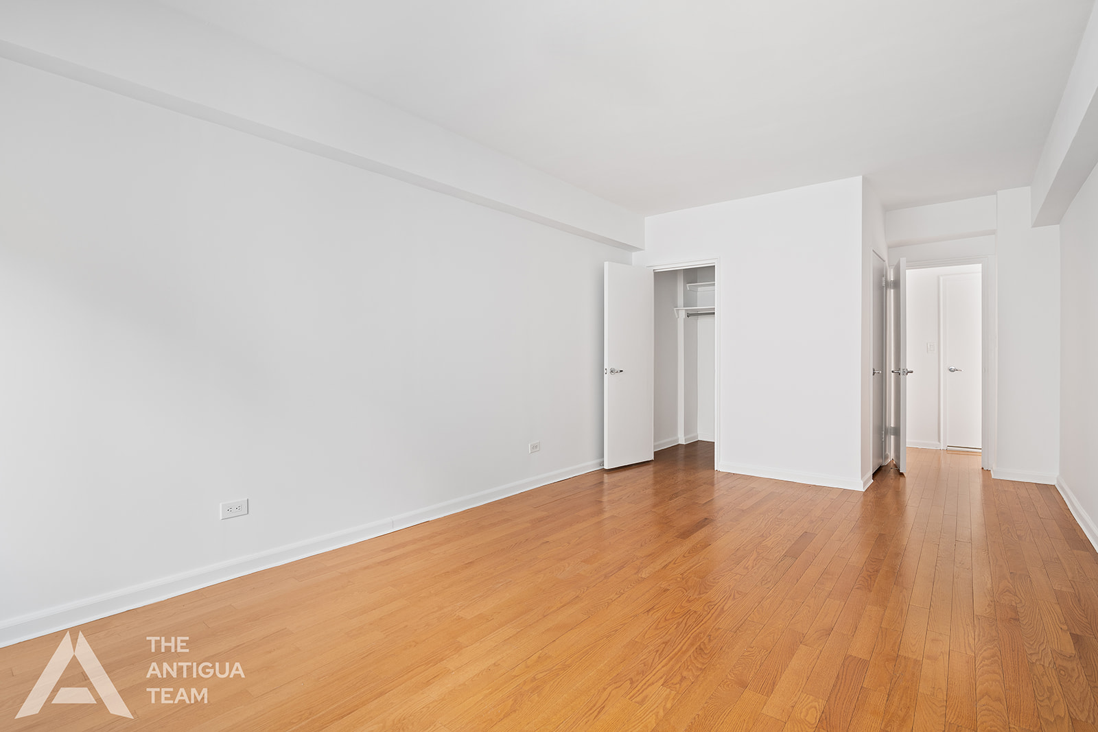 20 East 68th Street, Unit 6F Manhattan, NY 10065 - Photo 8 of 13