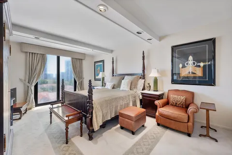 $515,000 | 19667 Turnberry Way, Unit 7B, Aventura, FL 33180