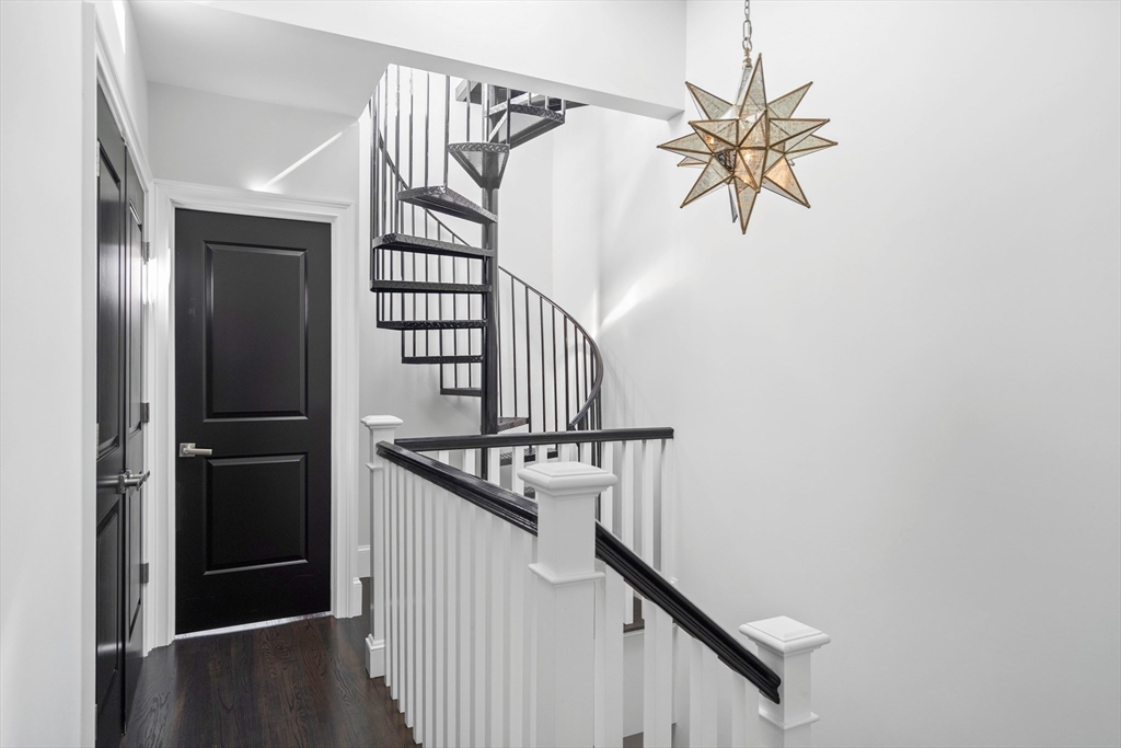 795 East 4th Street Boston, MA 02127 - Photo 14 of 22