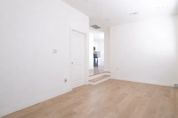 $1,450,000 | 7703 North Hollywood Way, Burbank, CA 91505