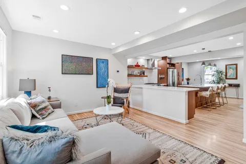 $1,100,000 | 500 H Street Southwest, Washington, DC 20024