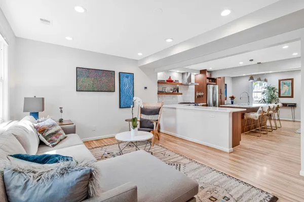 $1,100,000 | 500 H Street Southwest, Washington, DC 20024