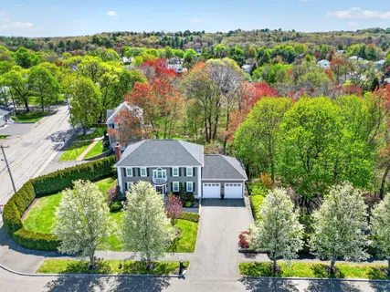 $1,265,000 | 2 Heritage Lane, Saugus, MA 01906