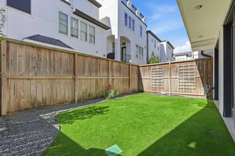 $615,000 | 2707 Cohn Trails Lane, Houston, TX 77007