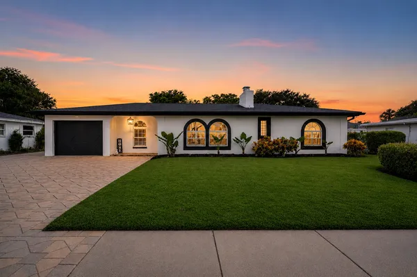 $599,000 | 8327 Riviera Avenue, Fort Myers, FL 33919