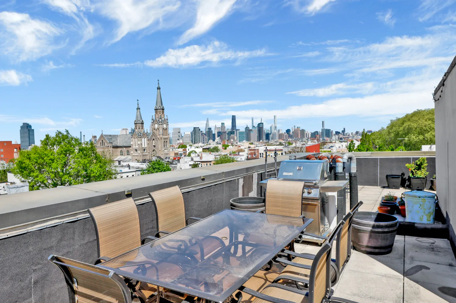 $4,500 | 36 Russell Street, Unit 22 | Greenpoint