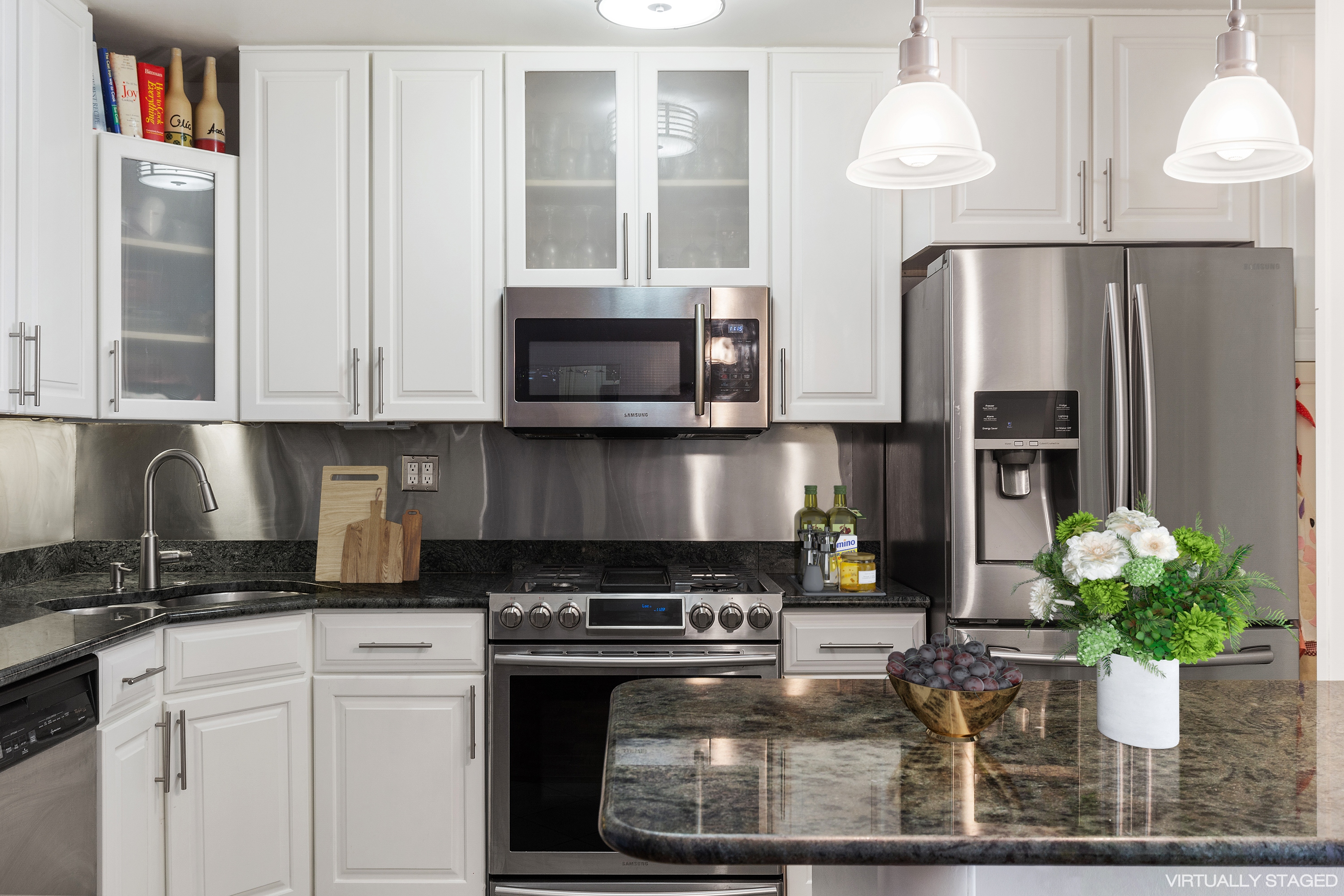 345 East 73rd Street, Unit 10H Manhattan, NY 10021 - Photo 4 of 11