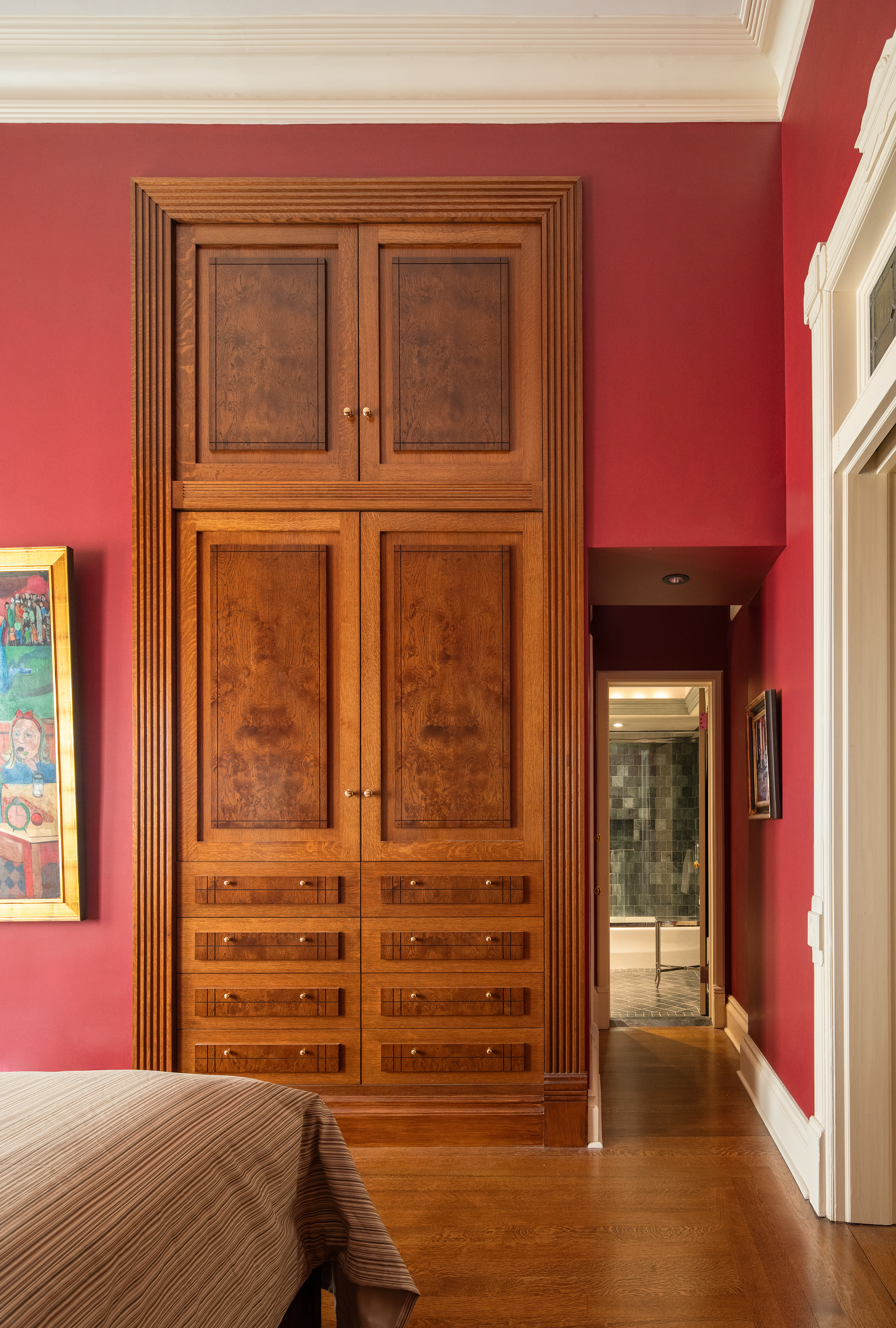 34 Gramercy Park East, Unit MAF Manhattan, NY 10010 - Photo 7 of 17 a bedroom with a bed and a dresser