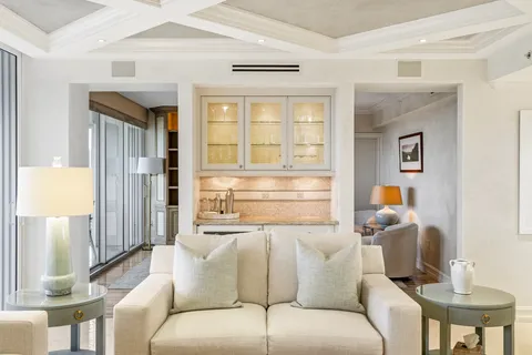 $2,550,000 | 7515 Pelican Bay Boulevard, Unit 5C, Naples, FL 34108