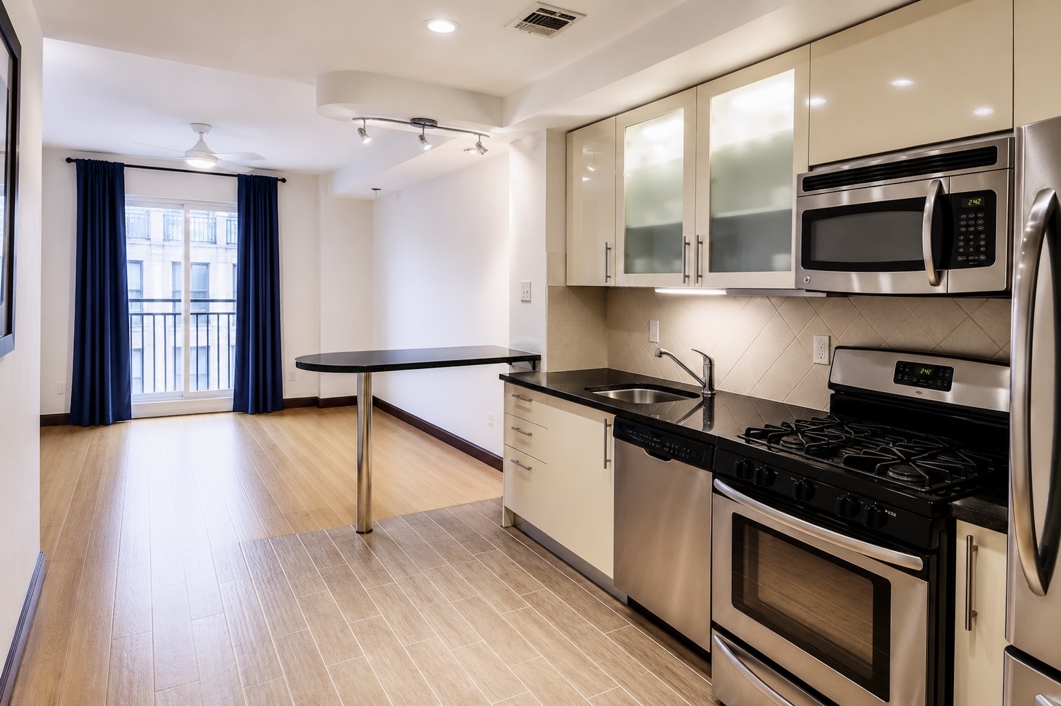 147 West 142nd Street, Unit 6A Manhattan, NY 10030 - Photo 2 of 7