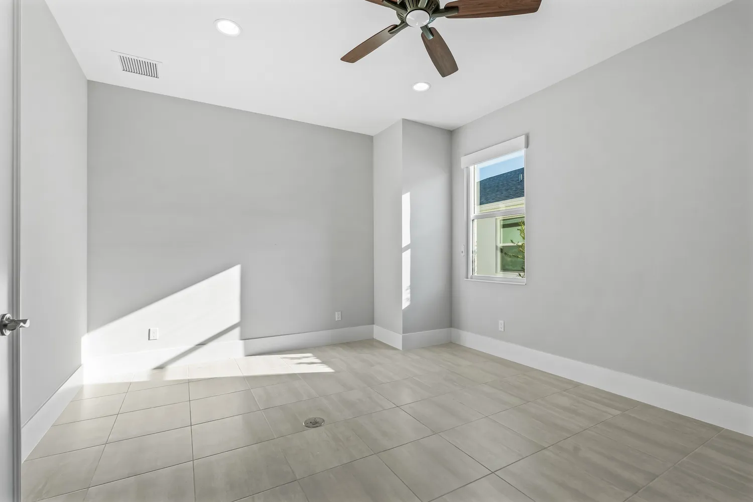 $675,000 | 2152 Falls Manor, Vero Beach, FL 32967