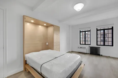 $335,000 | 25 Tudor City Place, Unit 1103 | Murray Hill