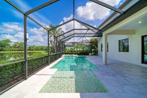 $949,000 | 826 Honeyflower Loop, Bradenton, FL 34212