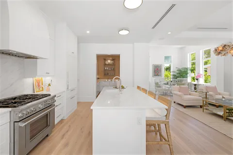 $5,900,000 | 757 Broad Court South, Naples, FL 34102