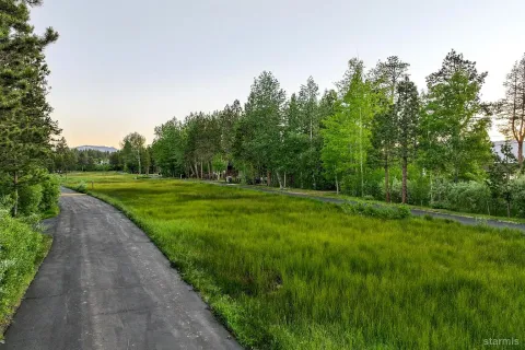 $3,290,000 | 3838 Meadow Road, South Lake Tahoe, CA 96150