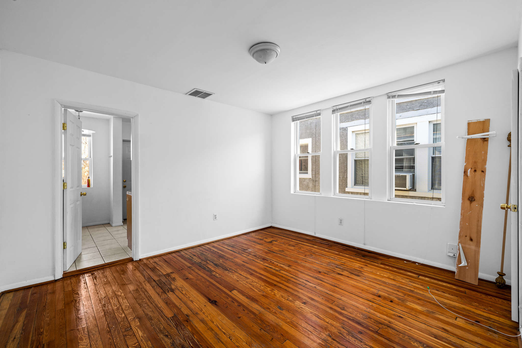 4617 Locust Street Philadelphia, PA 19139 - Photo 2 of 13