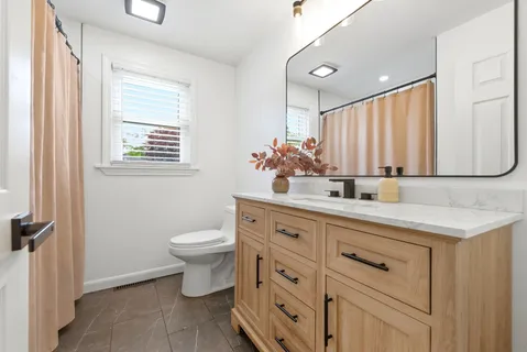 Contact Agent | 55 Thistle Street, Lynn, MA 01905