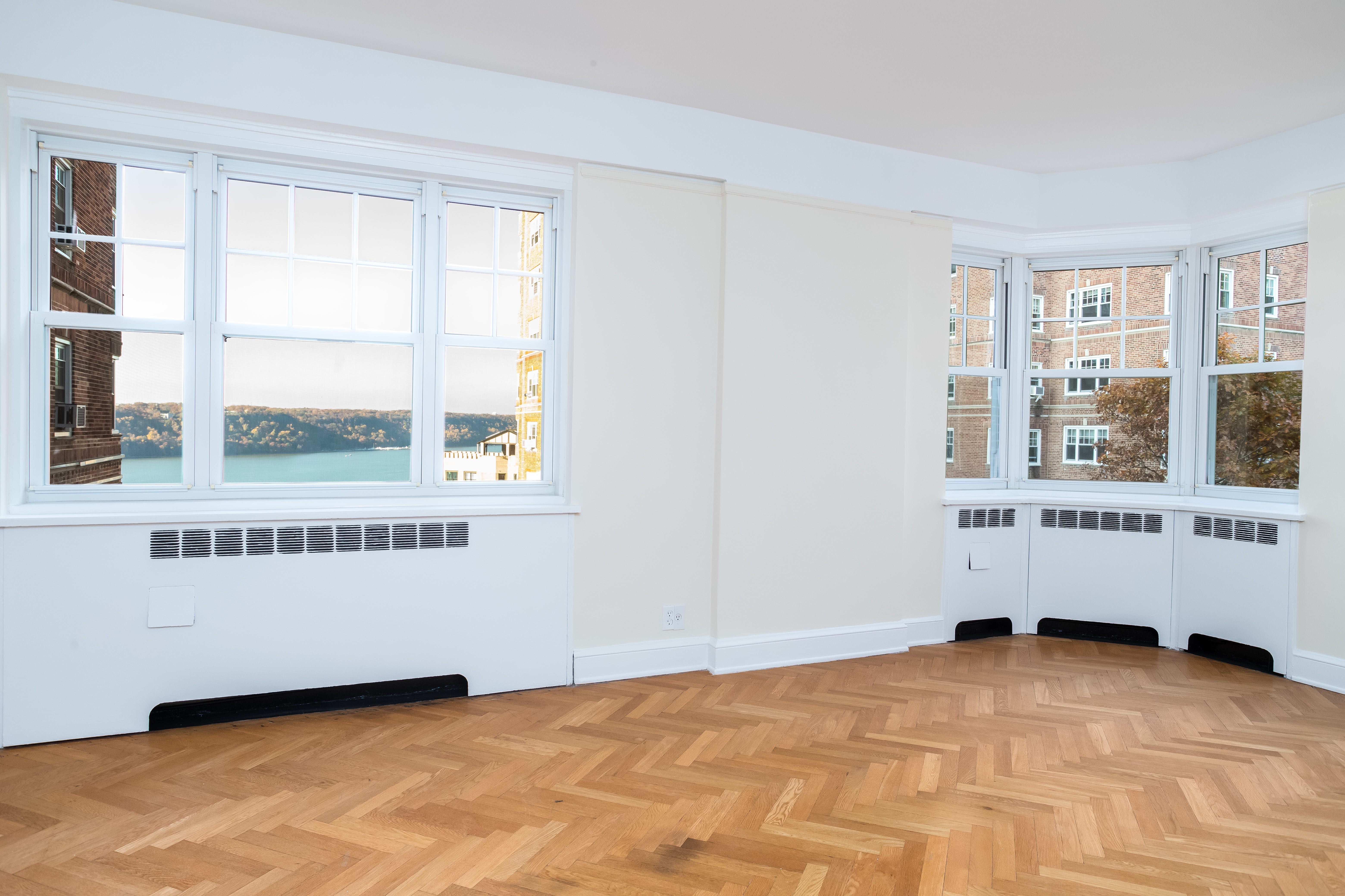 180 Cabrini Boulevard, Unit 37 Manhattan, NY 10033 - Photo 4 of 35 a view of an empty room with a window
