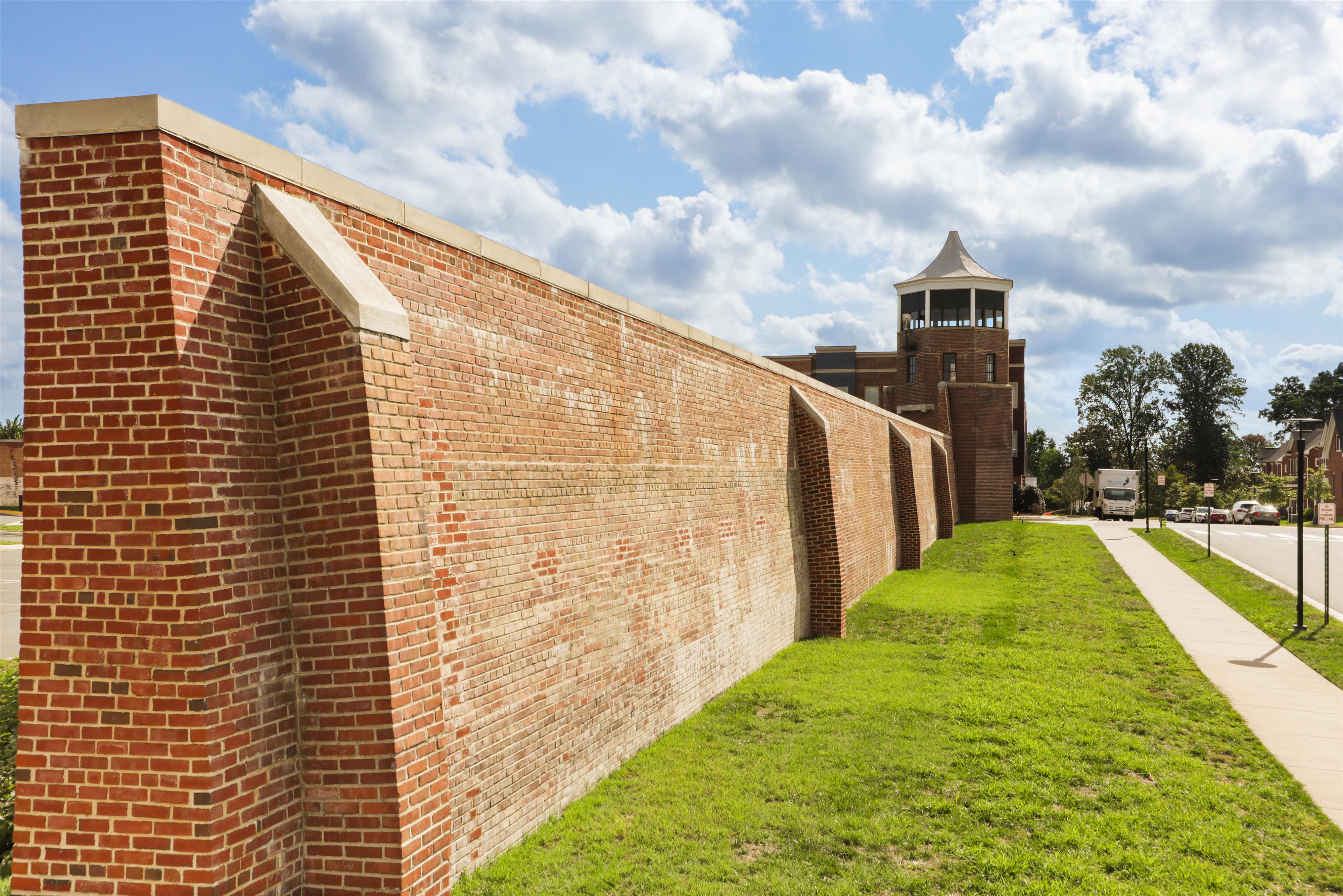 9101 Power House Road Lorton, VA 22079 - Photo 9 of 75 a view of swimming pool from a balcony
