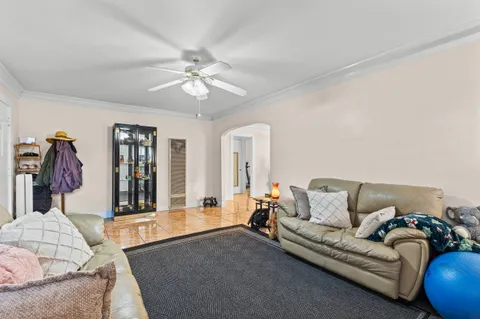 $1,230,000 | 836 North Benton Way, Los Angeles, CA 90026