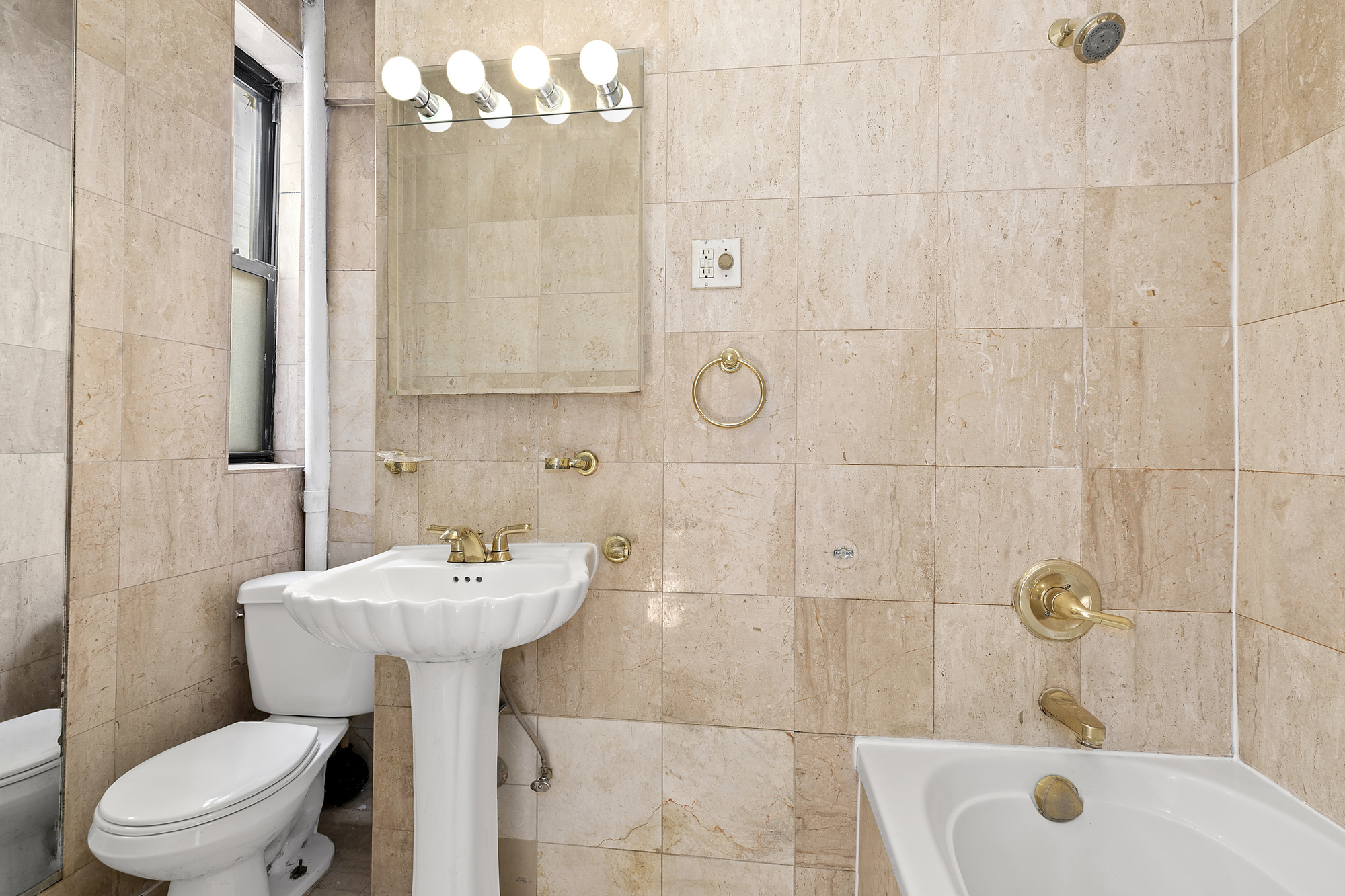 1315 3rd Avenue, Unit 5RS Manhattan, NY 10021 - Photo 5 of 7