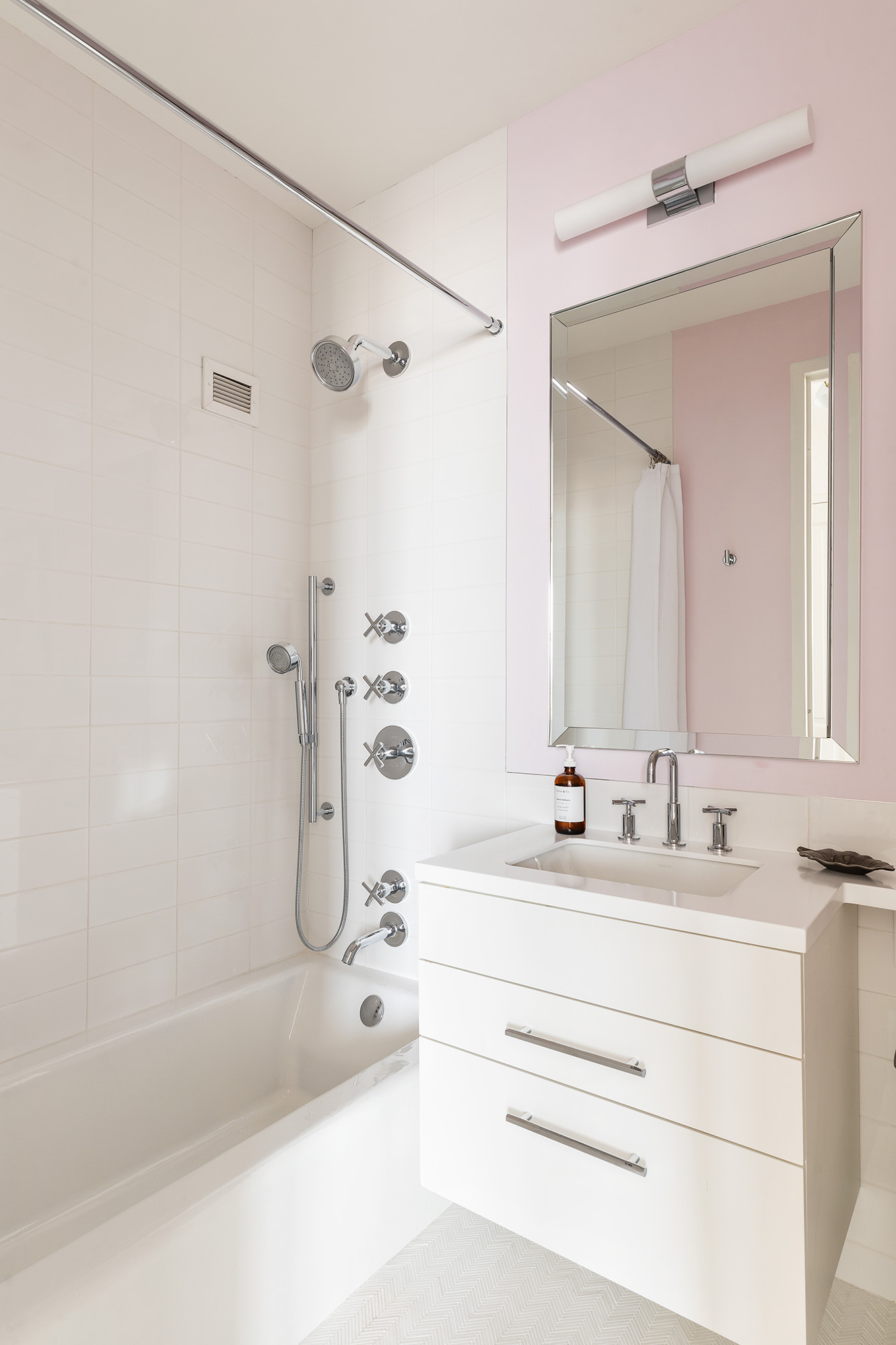 188 East 78th Street, Unit 23B Manhattan, NY 10075 - Photo 15 of 25