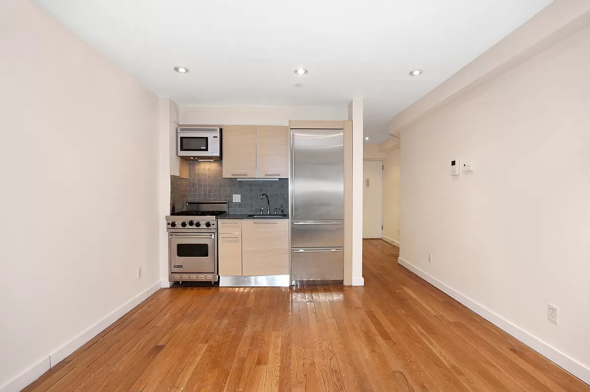 215 East 81st Street, Unit 3D | Compass