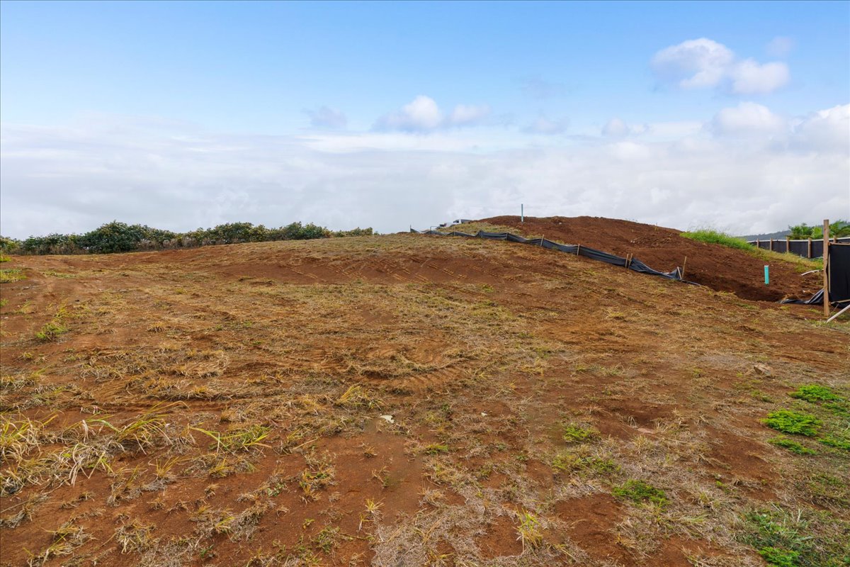 Uki'uki Loop Lahaina, HI 96761 - Photo 23 of 37 a view of lake and mountain